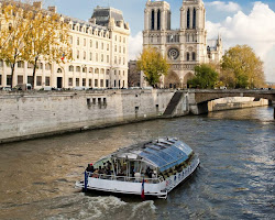 Seine River cruise - Paris